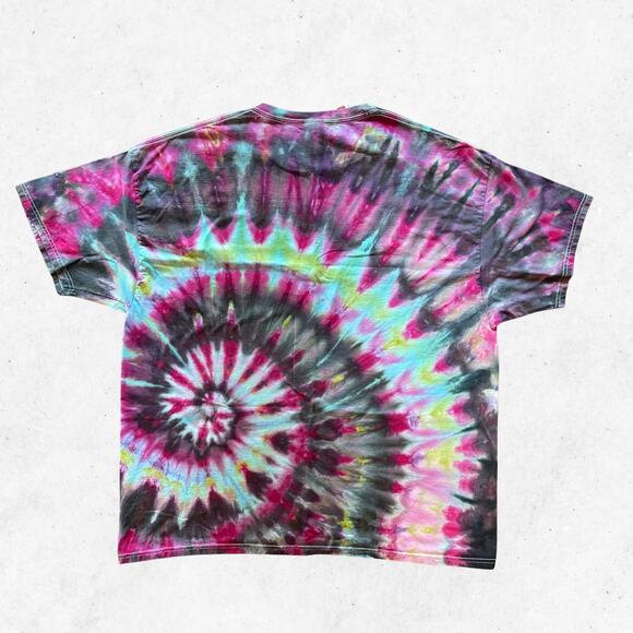 Ice Dyed Unisex T-shirt - Tie Dye Spiral - Short-sleeve Tee - Handmade (2XLarge) - Picture 7 of 12
